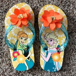 Disney Elsa & Anna girls flip flops